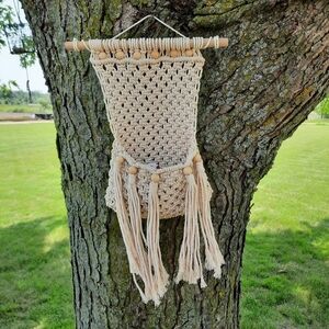 Cream Macrame Woven Wood Bead Fringe Tassles Wall Hanging Pocket Storage